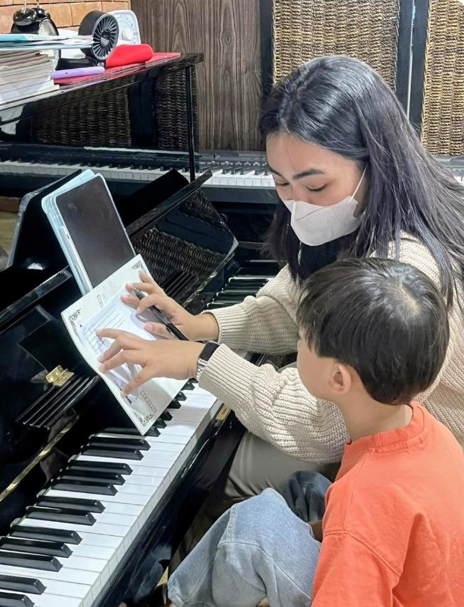 Personal music lesson at Maruchi Music Studio